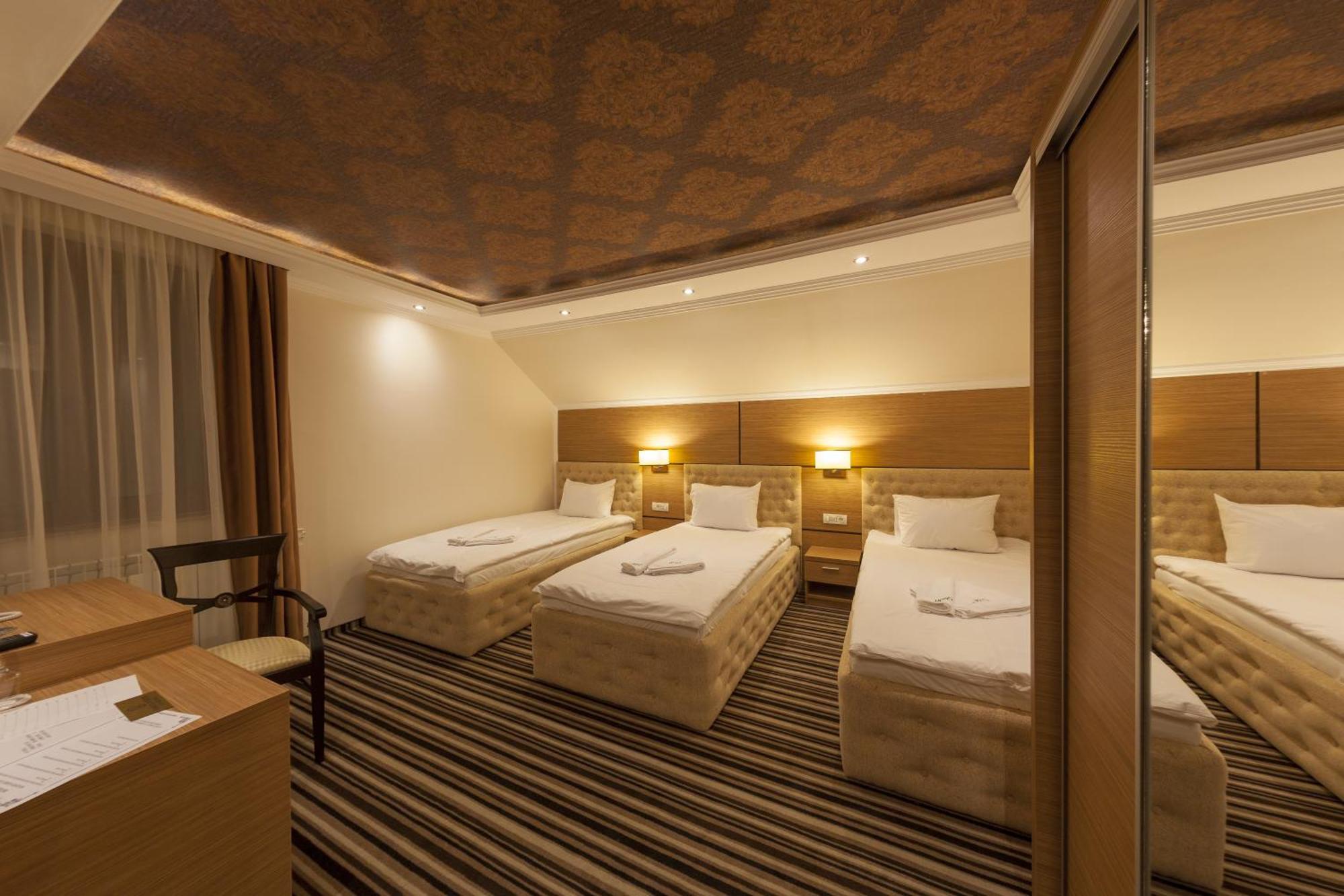 Allegria Hotel Алба-Юлія Номер фото