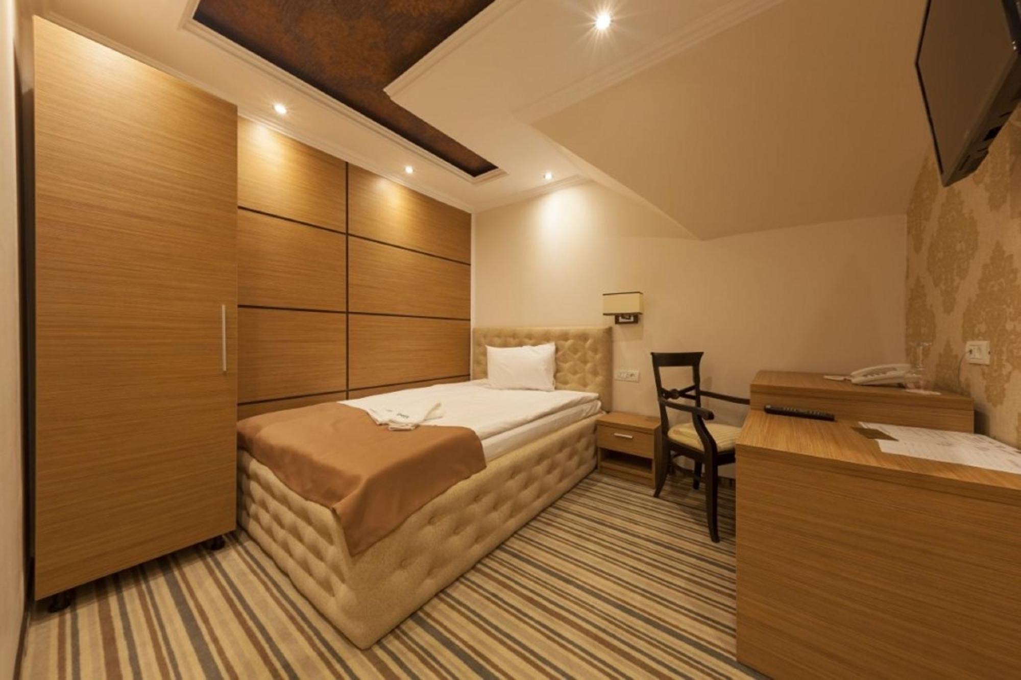 Allegria Hotel Алба-Юлія Номер фото